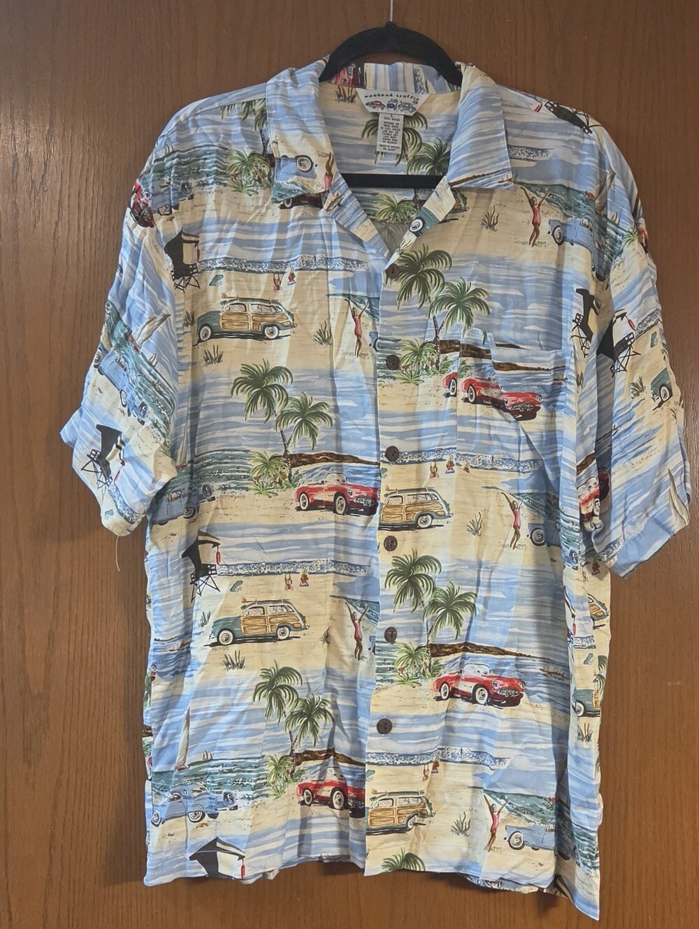 Weekend Traffic- Men's Hawaiian Shirt W/ Cars and Beach.  Size Large